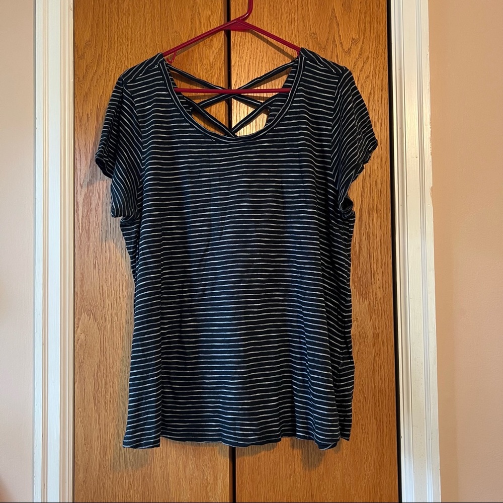 Calvin Klein Striped Active T-Shirt With Criss-Cross Back. Size 1X.